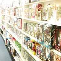 Снимок сделан в Empire Toys пользователем Anjerasu 12/16/2012