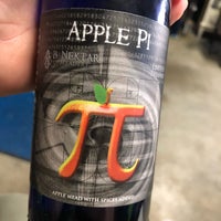 Das Foto wurde bei Apple Cake Tea Room von Trader S. am 10/20/2018 aufgenommen