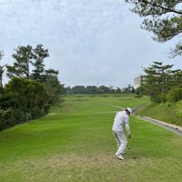 Photo taken at 沖縄ロイヤルゴルフクラブ by Koh F. on 9/27/2022