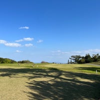 Photo taken at 沖縄ロイヤルゴルフクラブ by Koh F. on 3/9/2022