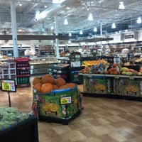 Photo taken at Harris Teeter by Seany R. on 10/13/2012