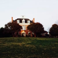 11/19/2013にKentlands MansionがKentlands Mansion at Arts on the Greenで撮った写真