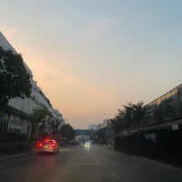 Photo taken at Royal City Avenue by Rathapol S. on 1/9/2020
