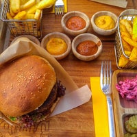 รูปภาพถ่ายที่ So Big Burger โดย www.tatiliyet.com E. เมื่อ 7/9/2017