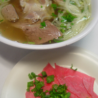 Das Foto wurde bei Pho Van Vietnamese Cuisine von Pho Van Vietnamese Cuisine am 11/11/2013 aufgenommen