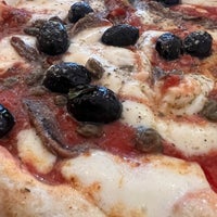 Photo taken at La Pizza è Bella by Bruno on 6/25/2022