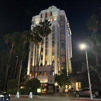 Photo taken at Sunset Tower Hotel by Bruno on 9/28/2022