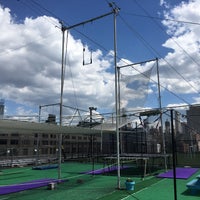 Foto tirada no(a) Trapeze School New York por Tom W. em 6/2/2017