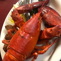 Foto scattata a Blue Ridge Seafood da Maria P. il 4/5/2019
