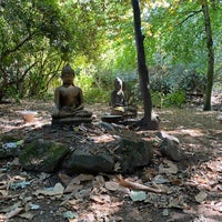 Photo taken at Buddhapadipa Thai Temple by Ahuv 🇪🇺 on 8/10/2022