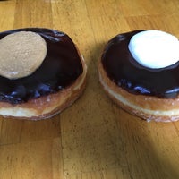 Foto tirada no(a) Donuts To Go por Erica C. em 9/20/2016