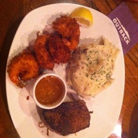 Photo taken at Outback Steakhouse by Ling M. on 7/31/2013