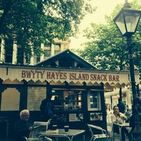 Photo taken at Bwyth Hayes Island Snack Bar by Martin M. on 9/21/2013