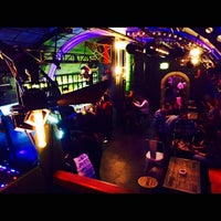 9/26/2015にGrig M.がSubmarine Bar &amp;amp; Clubで撮った写真