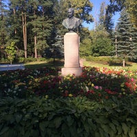 Photo taken at Памятник В. Л. Комарову by Алена А. on 8/22/2015