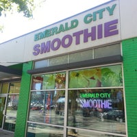รูปภาพถ่ายที่ Emerald City Smoothie โดย Emerald City Smoothie เมื่อ 7/25/2013