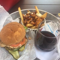 Photo taken at South St. Burger by Treasure D L. on 8/16/2017