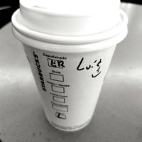 Photo taken at Starbucks by Luiz Antonio B. on 1/26/2018