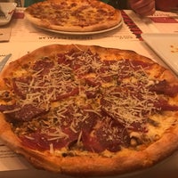 Photo taken at Olivia&amp;#39;s Pizzeria by Deniz A. on 2/17/2017