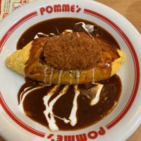 Photo taken at Pomme&amp;#39;s by ゆきんこ on 7/15/2023