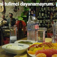 Foto scattata a Lesmire Cafe &amp;amp; Meyhane da Ç C. il 12/26/2017