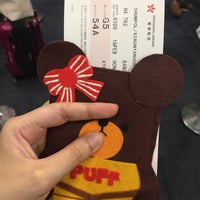 Photo taken at Check-in Row &amp;quot;K&amp;quot; by Poobpuff🐻 C. on 2/15/2018