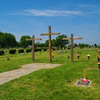 Photo taken at Glen Haven Memorial Park by burialplanning.com on 8/19/2013