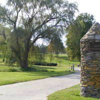 Photo prise au Newport Memorial Park par burialplanning.com le9/24/2013