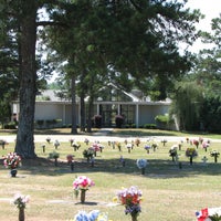 Photo prise au Oaknoll Memorial Gardens par burialplanning.com le10/2/2013