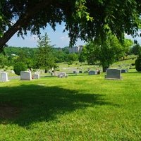 Photo taken at Lincoln Memorial Cemetery by burialplanning.com on 10/2/2013