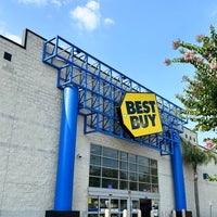 Photo taken at Best Buy by Ted J B. on 6/29/2023