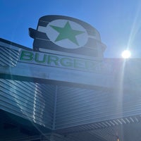 Photo taken at BurgerFi by Ted J B. on 1/19/2022