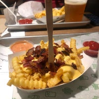 Photo taken at Shake Shack by Chary A. on 4/21/2019