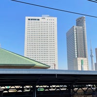 Photo taken at JR Platforms 1-2 by yo3yo3yo3 y. on 10/26/2023