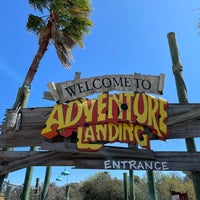 รูปภาพถ่ายที่ Adventure Landing Jacksonville Beach โดย Andrew W. เมื่อ 3/8/2021