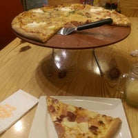 9/29/2015에 Dan G.님이 Flippin Pizza에서 찍은 사진