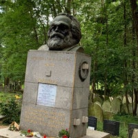 Photo taken at Karl Marx&amp;#39;s Grave by Kerry B. on 6/22/2019