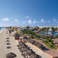 Foto tirada no(a) Now Sapphire Riviera Cancun por Now Sapphire Riviera Cancun em 7/27/2013