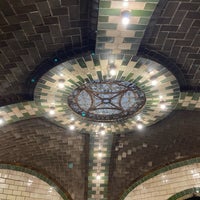 10/15/2023 tarihinde Marty M.ziyaretçi tarafından IRT Subway - City Hall (Abandoned)'de çekilen fotoğraf