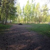 Photo taken at Rapakivenpuiston koira-aitaus by Tiina L. on 5/20/2014