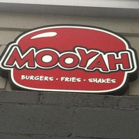 Photo taken at MOOYAH Burgers, Fries &amp;amp; Shakes by Gwynne M. on 5/30/2014