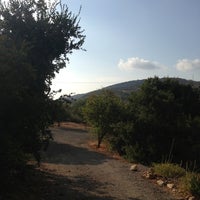 Foto diambil di Kibbutz Inbar Country Lodging oleh Dima Y. pada 9/4/2013