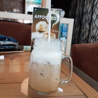 Review Serambi Botani