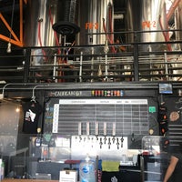 รูปภาพถ่ายที่ Buqui Bichi Brewing โดย Matita S. เมื่อ 6/10/2020