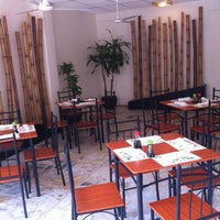 12/25/2012 tarihinde Daniel M.ziyaretçi tarafından Ata sushi bar'de çekilen fotoğraf