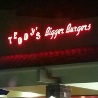 Photo taken at Teddy&amp;#39;s Bigger Burgers by @Ruben310 on 2/24/2016