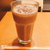 Photo taken at Tully&amp;#39;s Coffee by とない み. on 6/28/2018