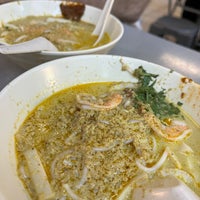 Photo taken at 328 Katong Laksa by Lucille F. on 2/7/2024