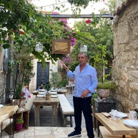 Das Foto wurde bei 2Kapı Restaurant &amp;amp; Lounge von Güner K. am 7/29/2021 aufgenommen