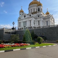 Photo taken at Парк Храма Христа Спасителя by Sergey P. on 9/28/2021